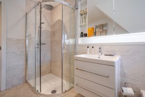 Photo 29- click for photo gallery